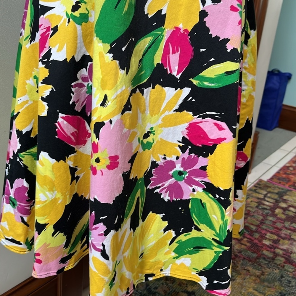 B. Smart  Sleeveless Floral Dress  fit & flare EUC stretch  Black /yellows  SZ 4 - Picture 6 of 14